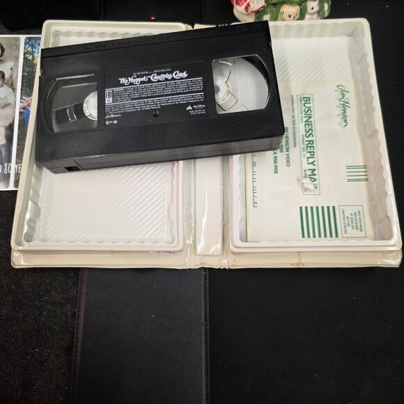 The Muppet Christmas Carol - Jim Henson - VHS - 1993 - Classic Movie - Clamshell - Picture 2 of 4